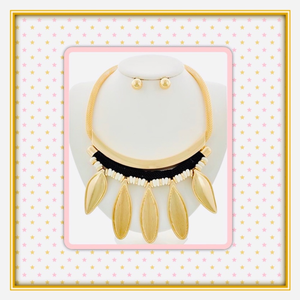 🛍Necklace Earrings Set🛍